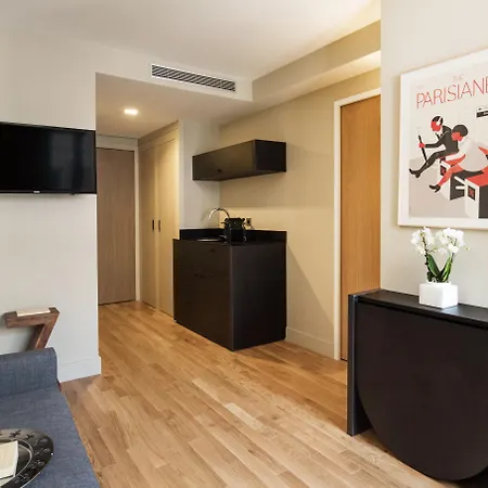 Suites&hôtel Helzear Etoile Hotel