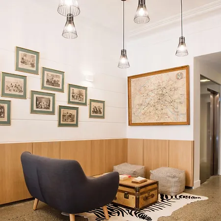 Helzear Etoile Hotel