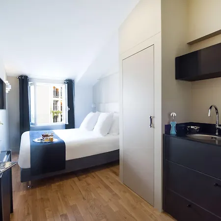 Helzear Etoile Hotel 4*