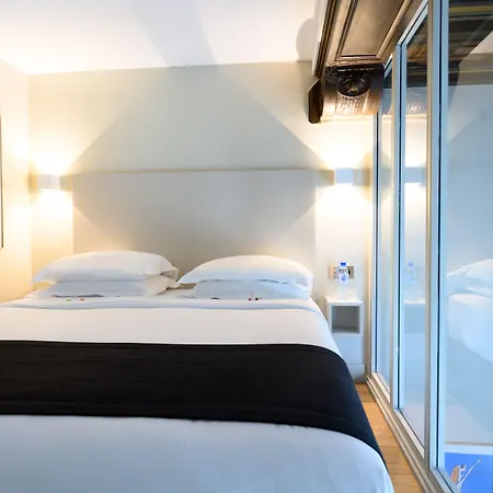 Helzear Etoile Paris