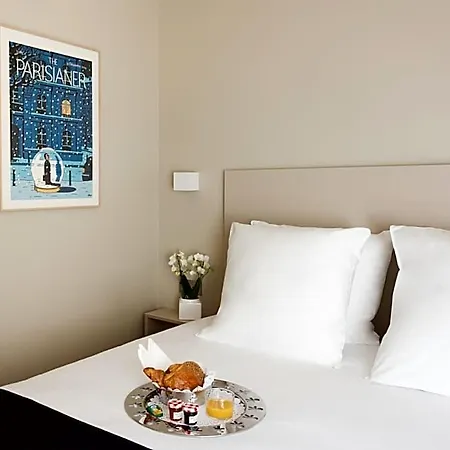 Helzear Etoile By Esteem Hotel 4*