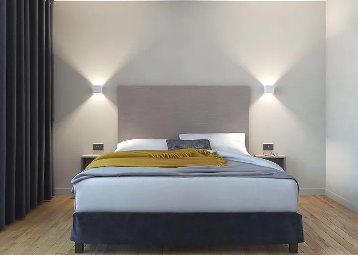 Helzear Etoile Hotel