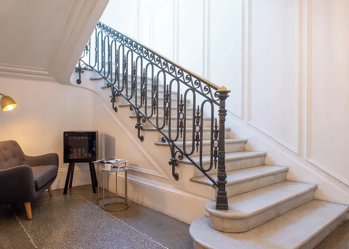 Helzear Etoile Hotel 4*