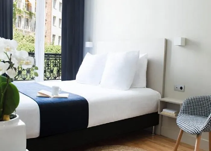 Otel Helzear Etoile 4*